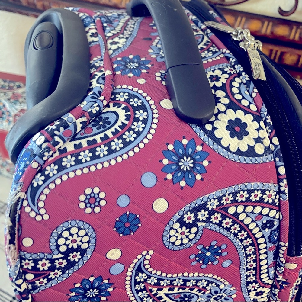 Vera Bradley spinner carry on - Picture 4 of 16